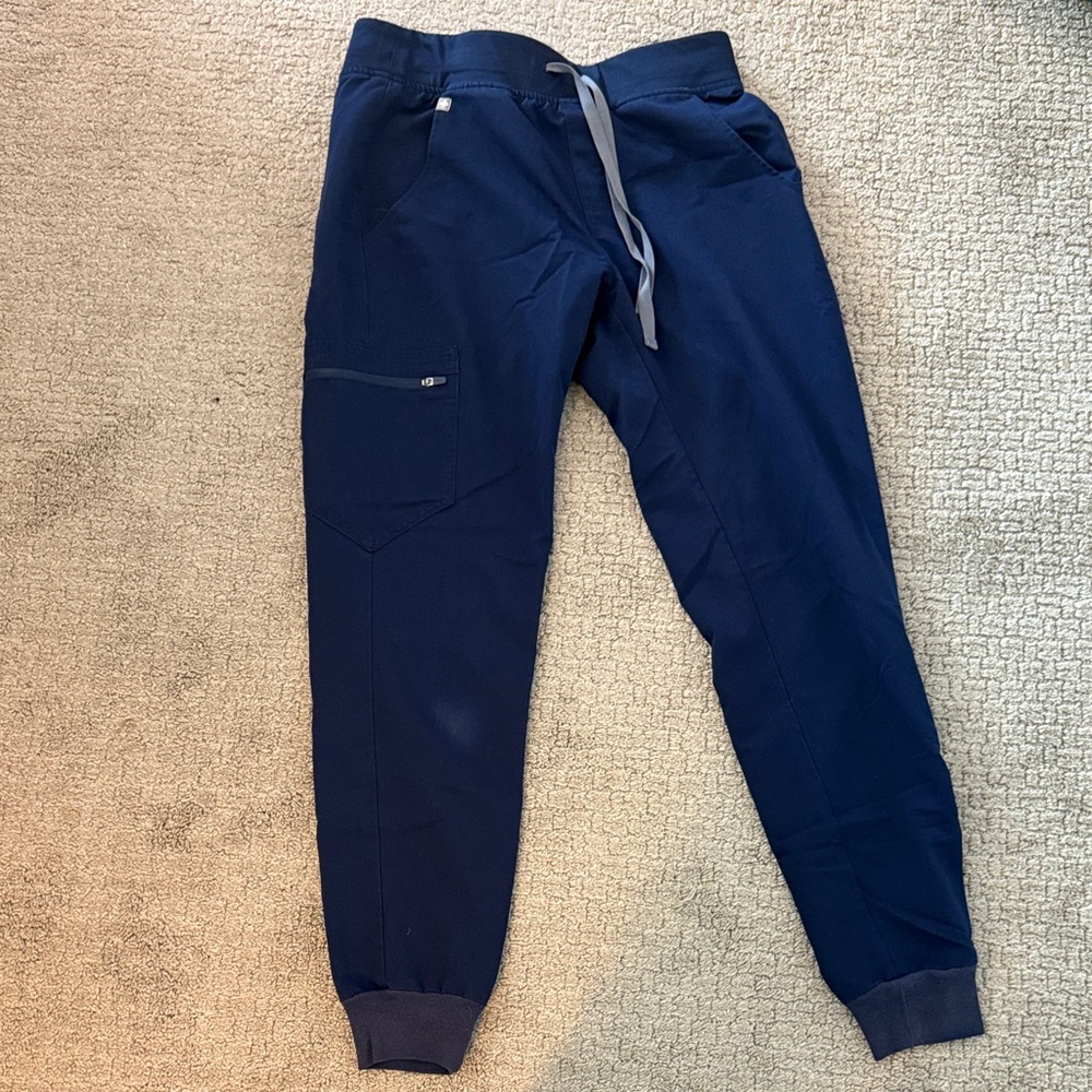 Figs jogger scrubs